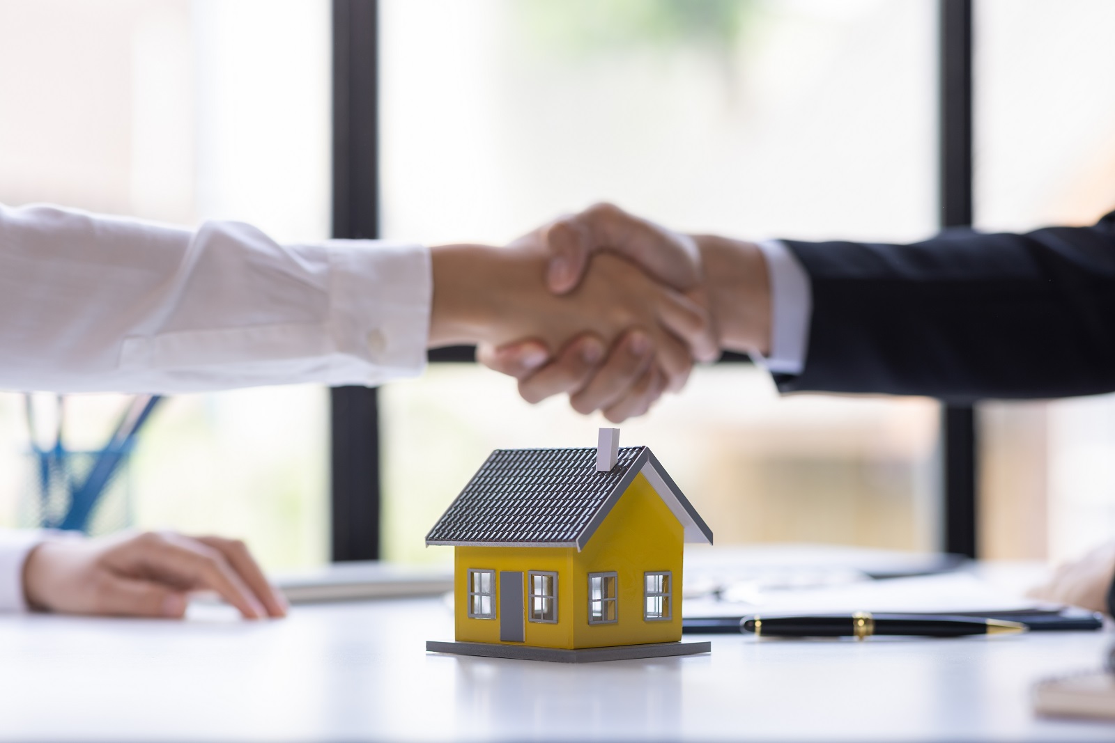 How Cash Home Buyers Speed Up the Downsizing Process for Seniors in Cincinnati